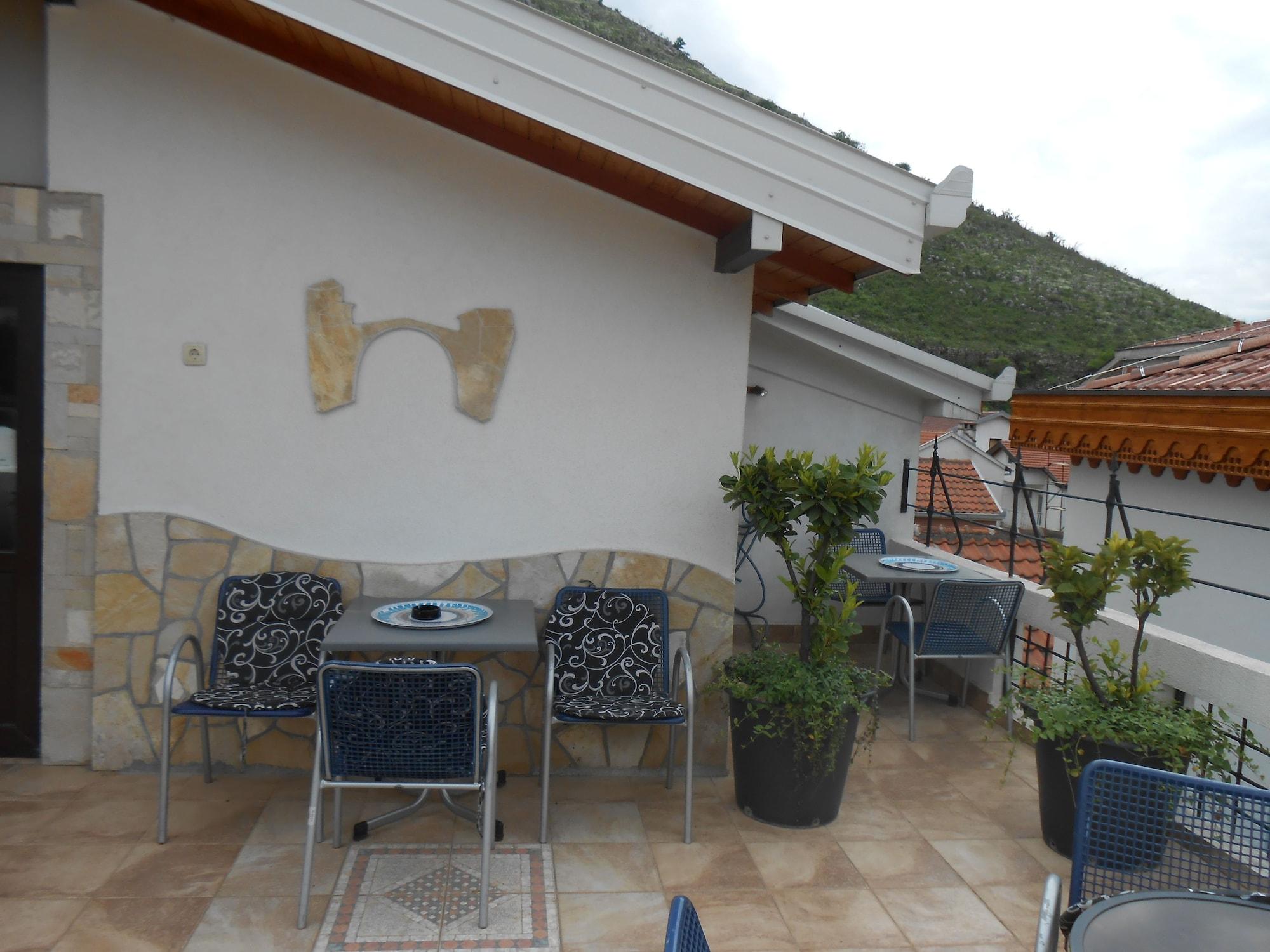 Villa Anri โมสตาร์ ภายนอก รูปภาพ