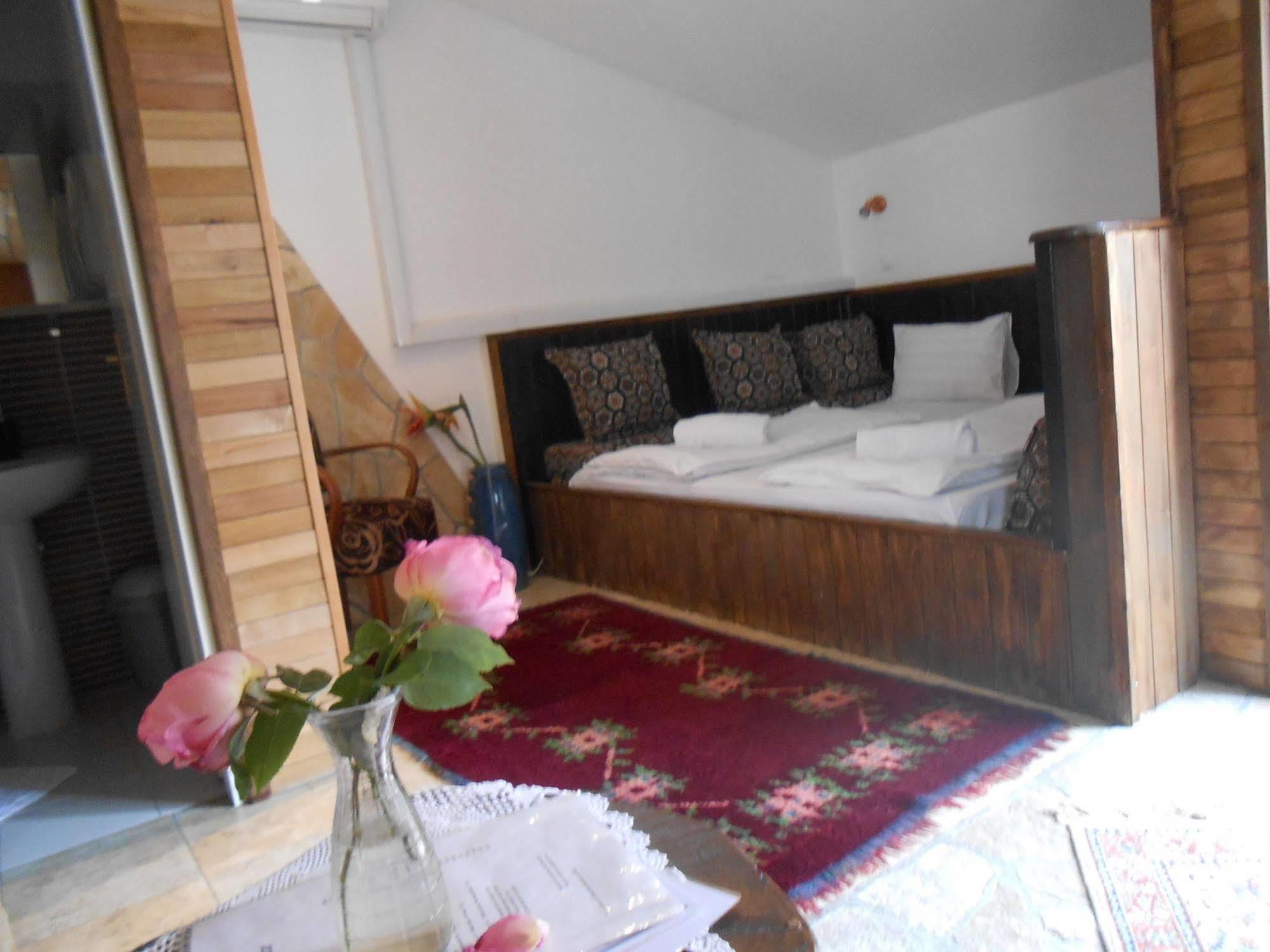 Villa Anri โมสตาร์ ภายนอก รูปภาพ