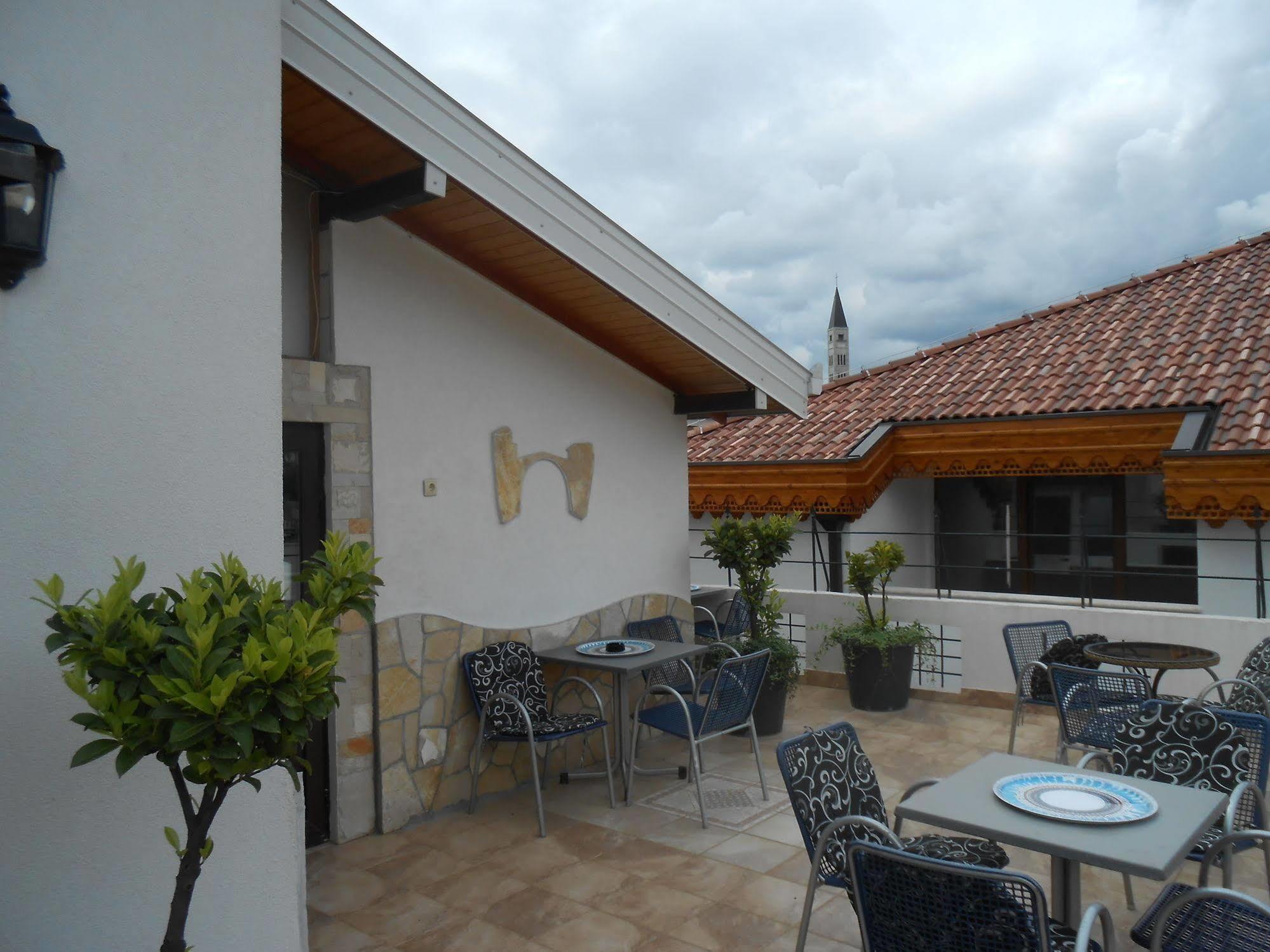 Villa Anri โมสตาร์ ภายนอก รูปภาพ